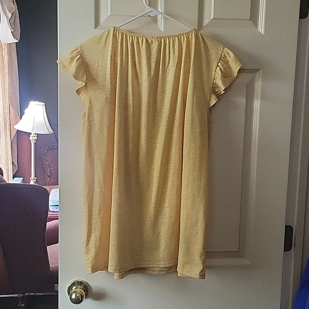 Lularoe top - Picture 3 of 4